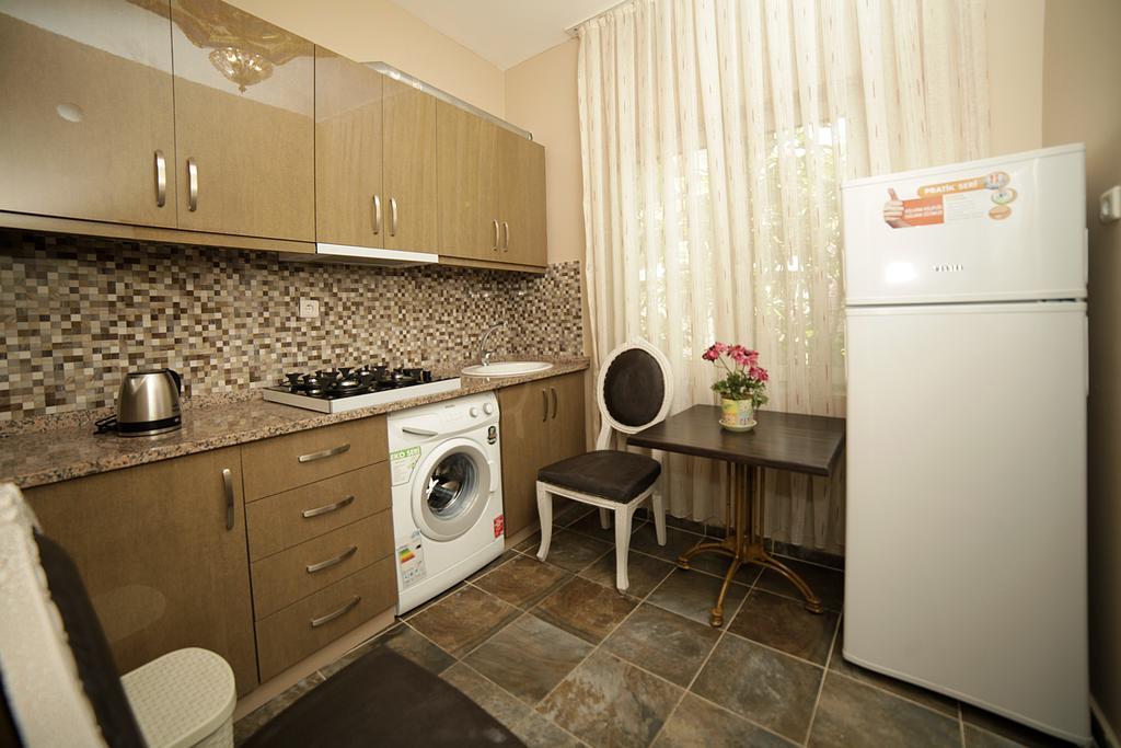 Blue Marmaray Apart Lejlighedshotel Istanbul Værelse billede